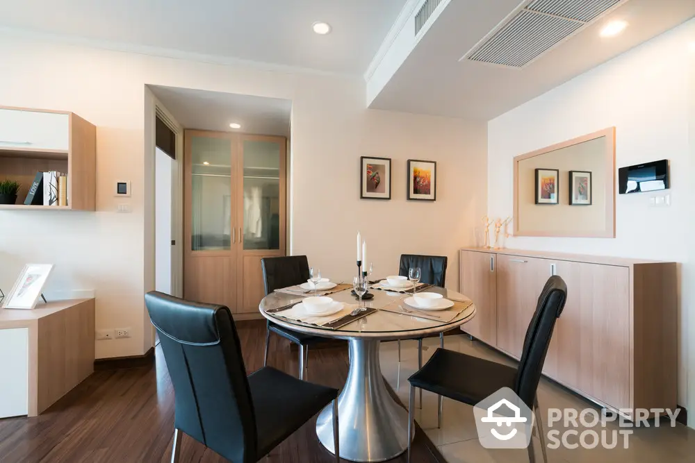  2 Bedrooms Condo at Supalai Elite Sathorn Suanpul-1