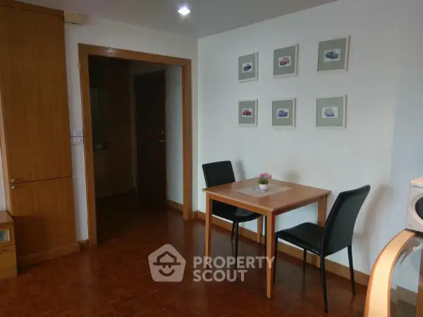 image_rental-5308977