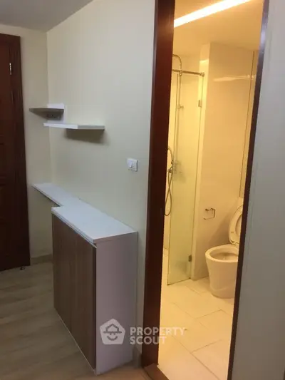  1 Bedroom Condo at Emerald Residence Ratchada-2