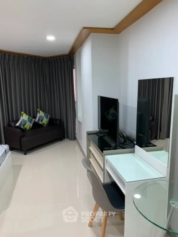 image_rental-7441084