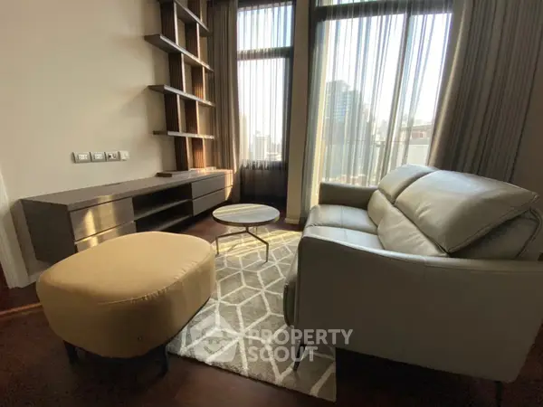 image_rental-5276330