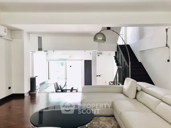 image_rental-30821610