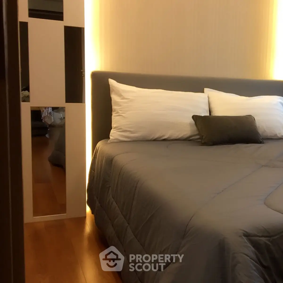 2 Bedrooms Condo -1