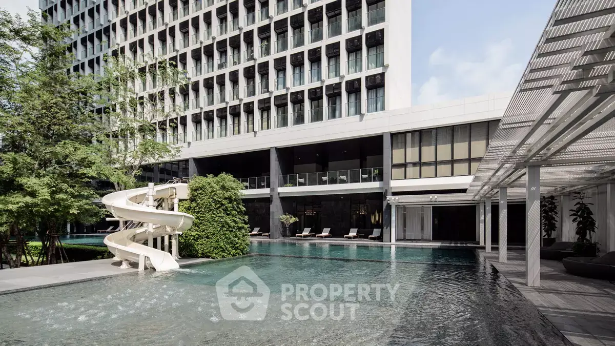 Noble-Ploenchit-03_resize.webp
