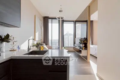 Luxurious modern apartment with open kitchen and stunning city view