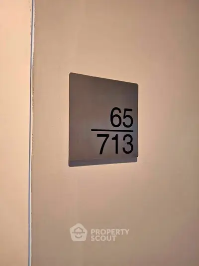 image_rental-27080877