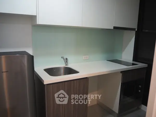 image_rental-3816396