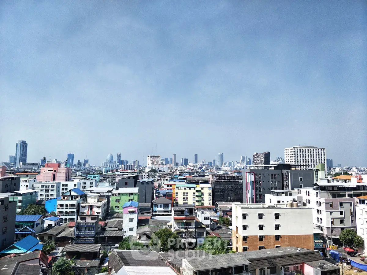 Stunning cityscape view showcasing a vibrant urban skyline with diverse architecture.