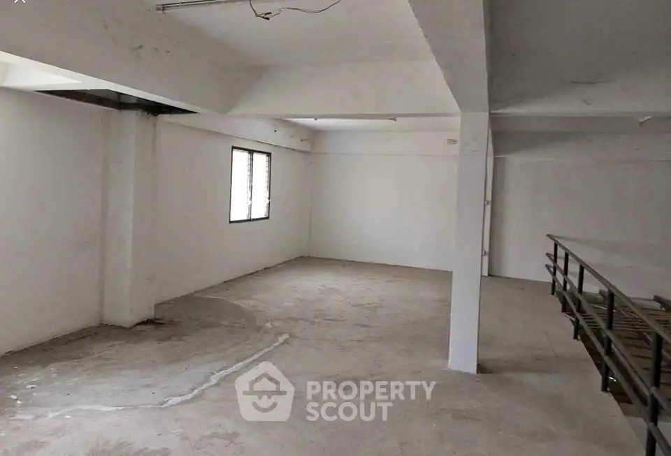 Spacious unfinished interior space with potential for customization