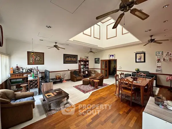 image_rental-19391310