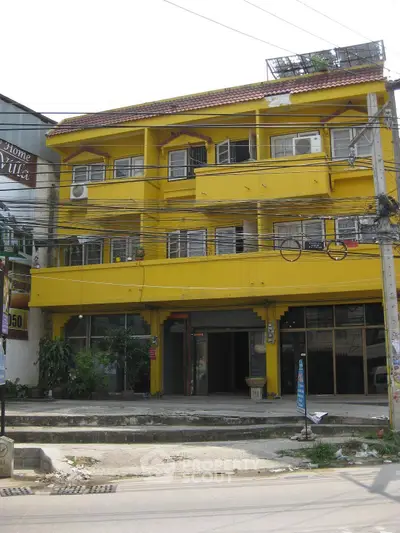 image_rental-30501191