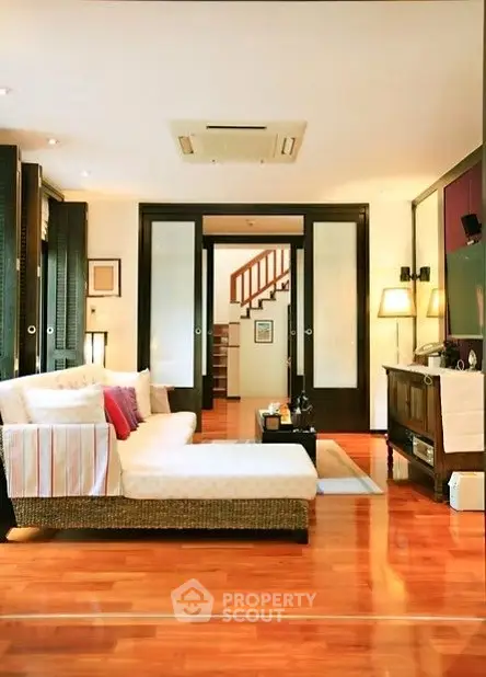 image_rental-27702126