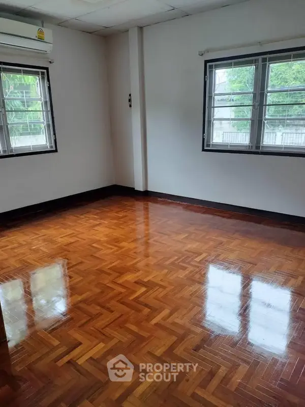 image_rental-26987704