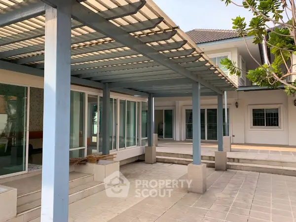 image_rental-11016157