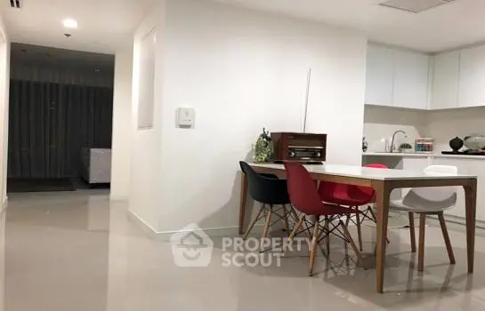 Fully Furnished 2 Bedrooms Condo at Starview Rama 3-1