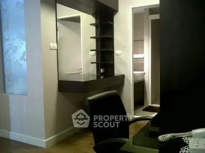Fully Furnished 1 Bedroom Condo at The Clover Thonglor Residence-4