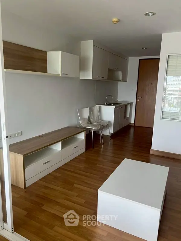 image_rental-27717583