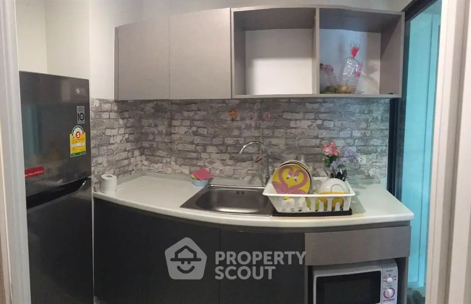 Fully Furnished 1 Bedroom Condo at The Excel Groove Lasalle 52-5