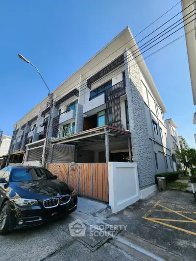 image_rental-28688175