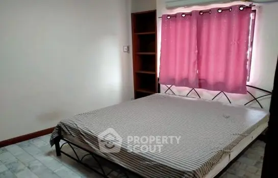 image_rental-8413321