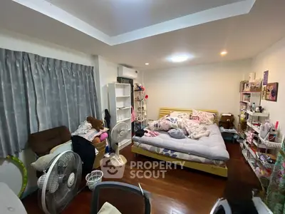 1852606-Photoroom.png