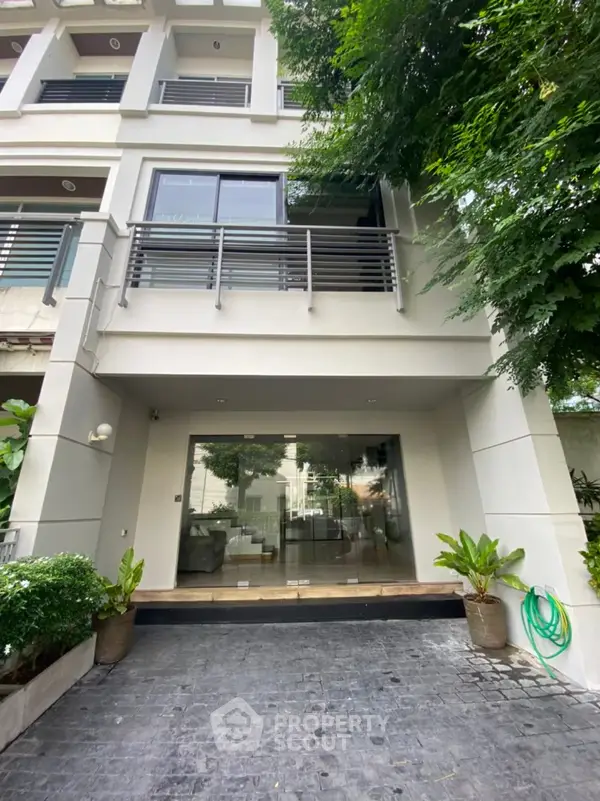 image_rental-7459215