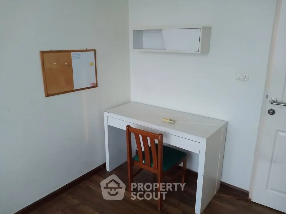  2 Bedrooms Condo at Chewathai Ratchaprarop-1