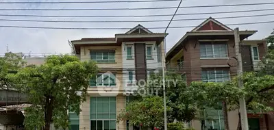 image_rental-30636979