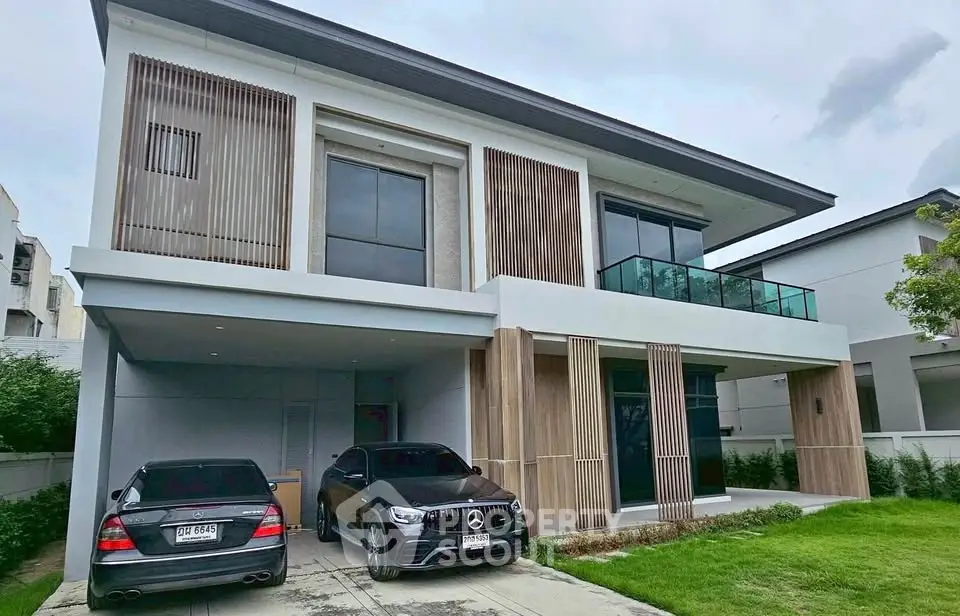Modern luxury house with sleek design and spacious driveway