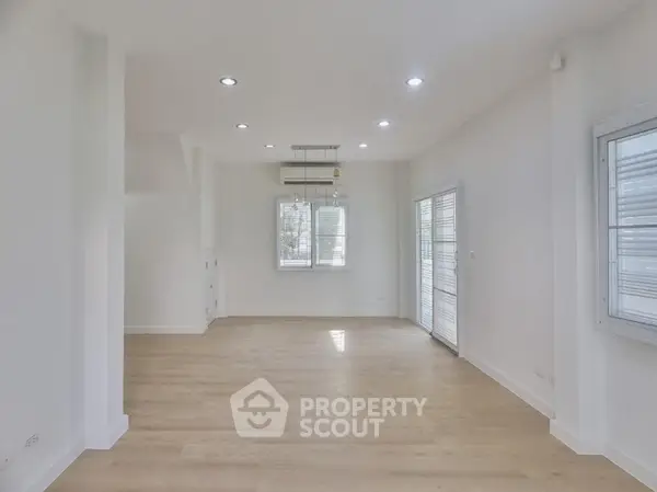 image_rental-16550744