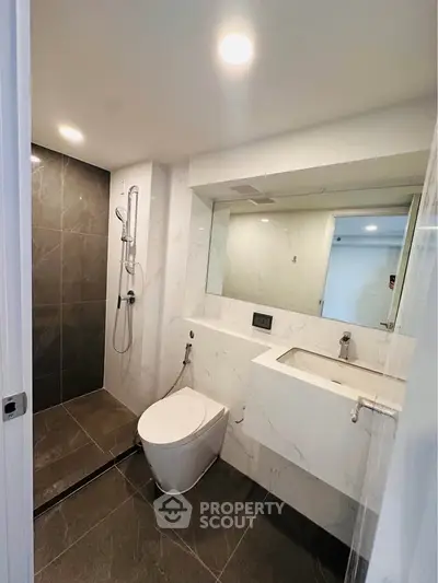 Modern bathroom with sleek design and elegant fixtures