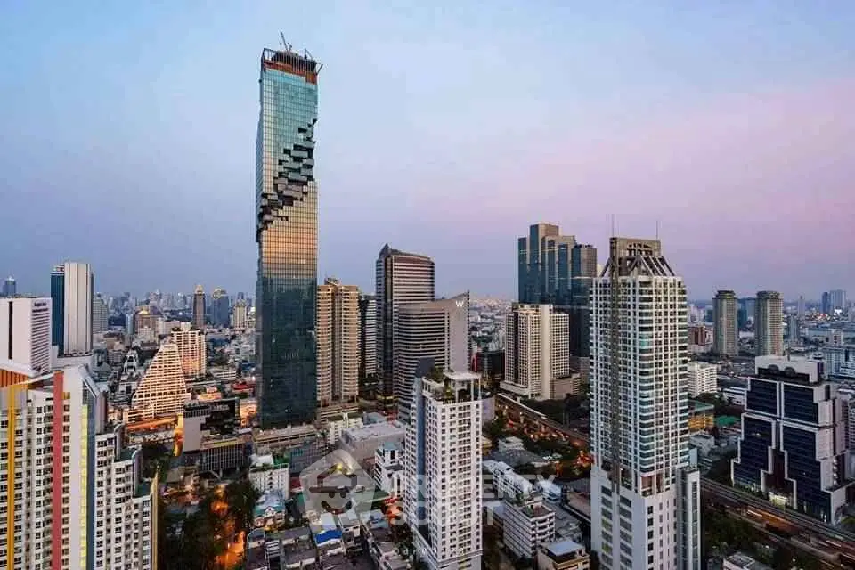 Stunning cityscape featuring modern skyscrapers at dusk, highlighting urban architectural marvels.
