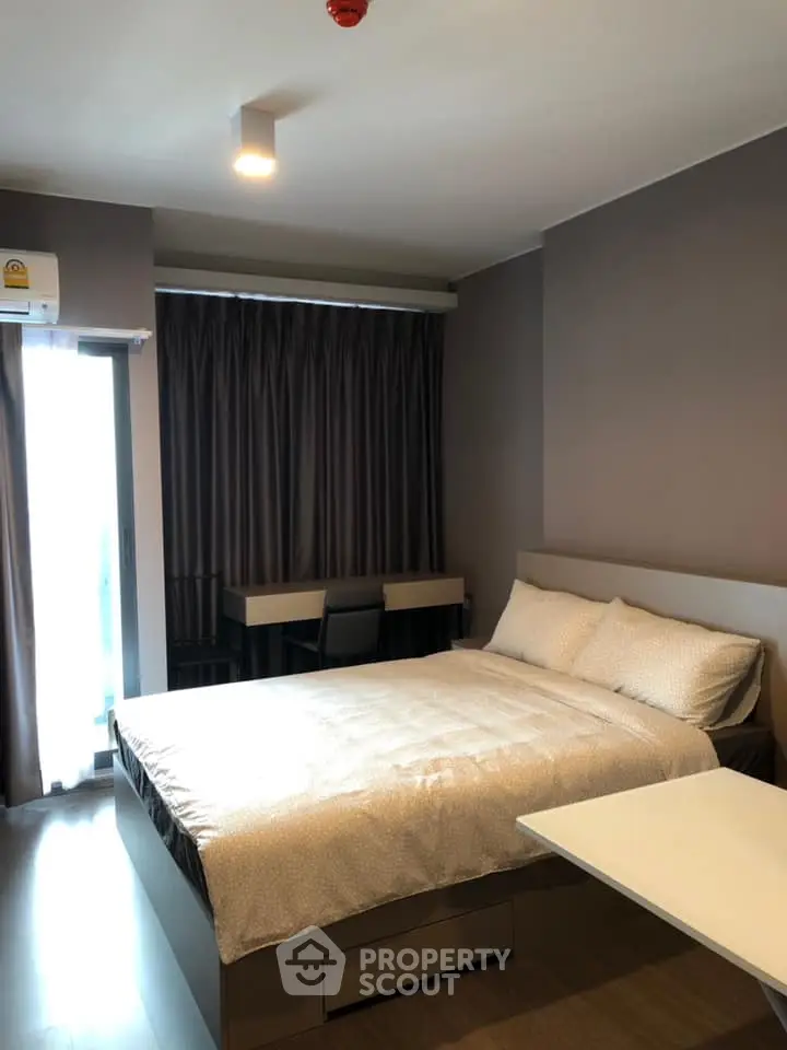 Fully Furnished 1 Bedroom Condo at Ideo Sukhumvit 93-1