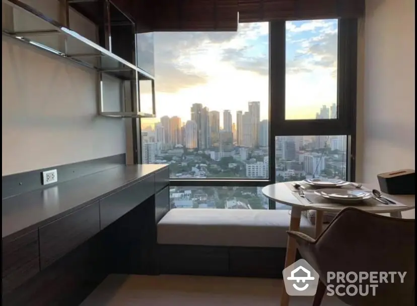 Fully Furnished 1 Bedroom Condo at Rhythm Sukhumvit 36 38-1