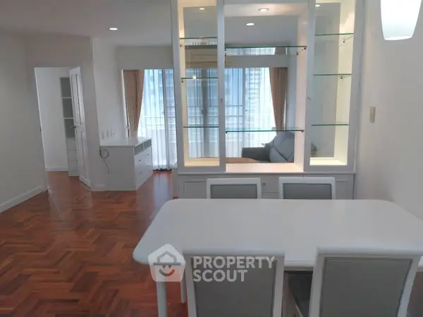 image_rental-30554245