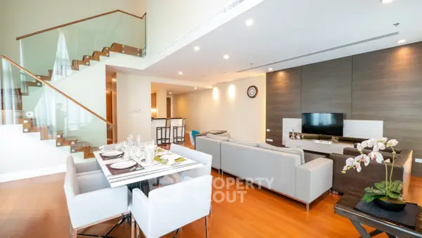 image_rental-5308768