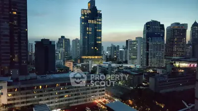  1 Bedroom Condo at Sukhumvit Suite-8