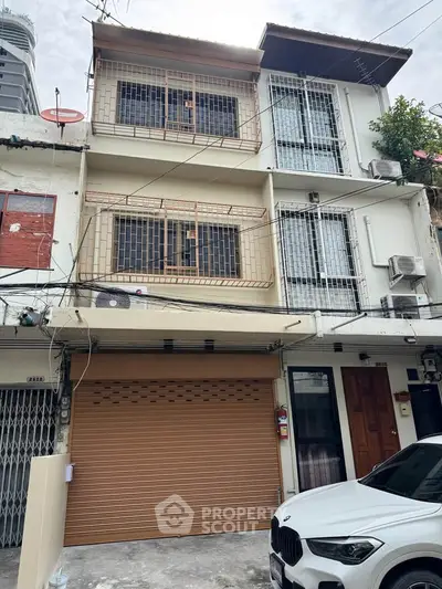 image_rental-31590365