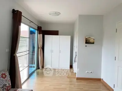 image_rental-26910705