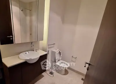 Modern bathroom with sleek fixtures and elegant design