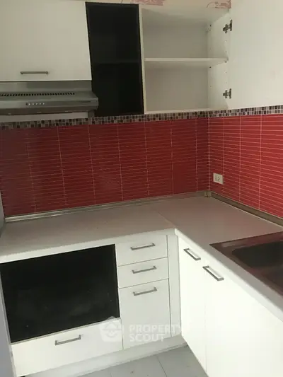  1 Bedroom Condo at Lumpini Place Phahol Saphankhwai-2