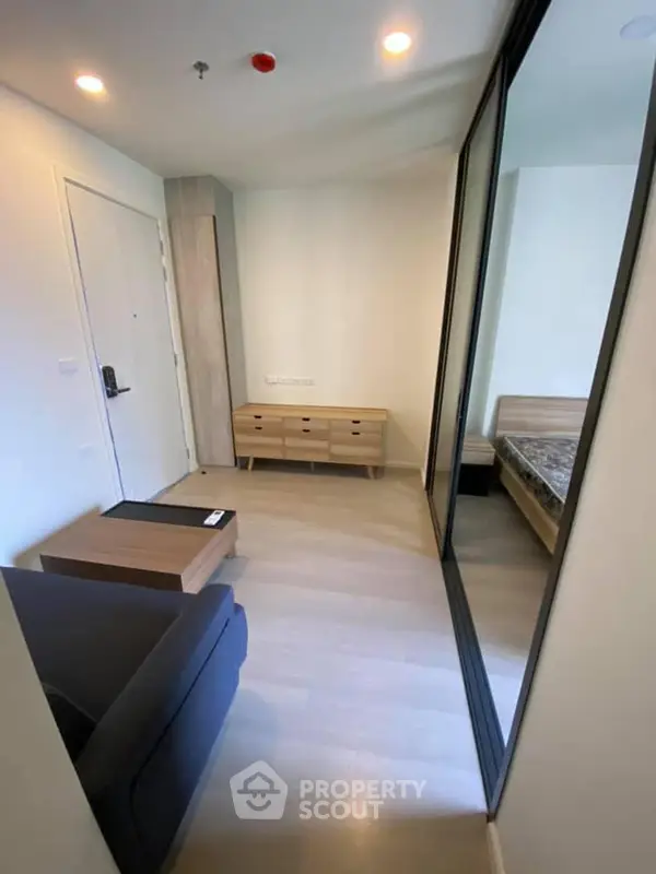 image_rental-4814106