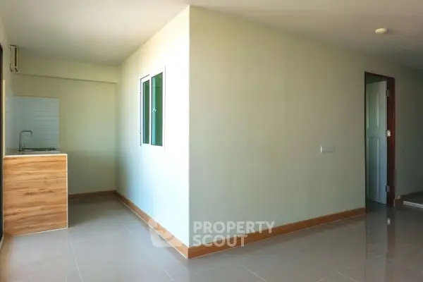 image_rental-31003946