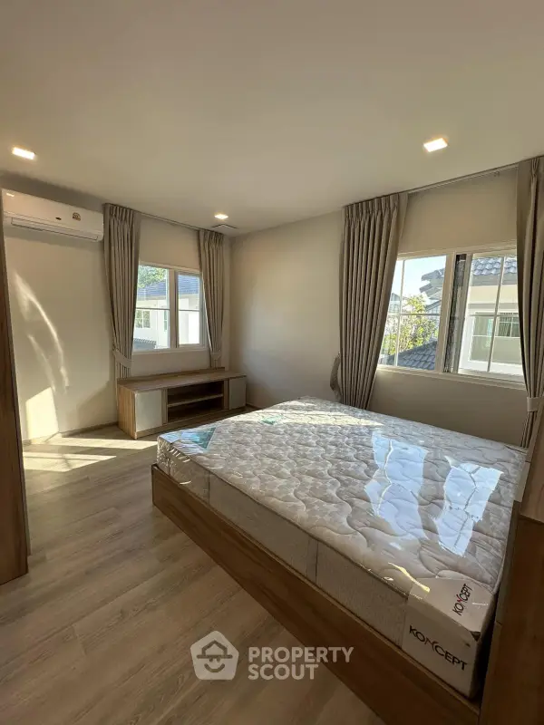 image_rental-30432370