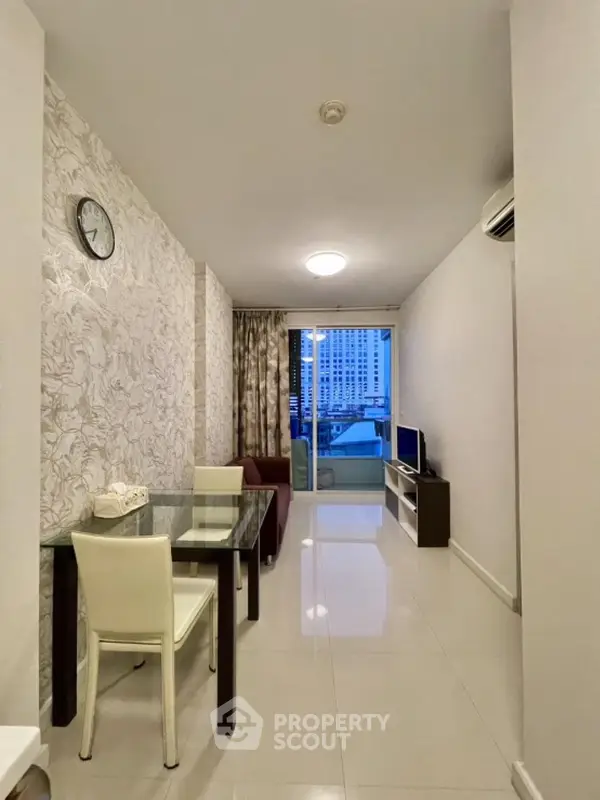 image_rental-13028117