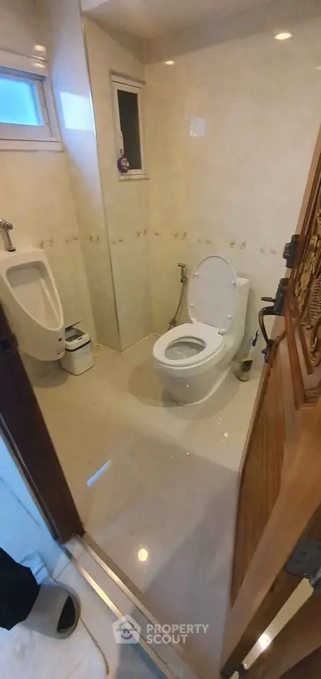 image_rental-31284100