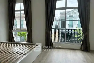 Screenshot 2568-11-07 at 09.05.47.jpg