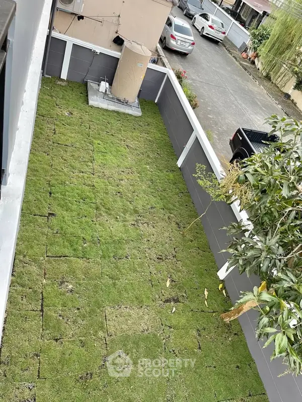 image_rental-8317468