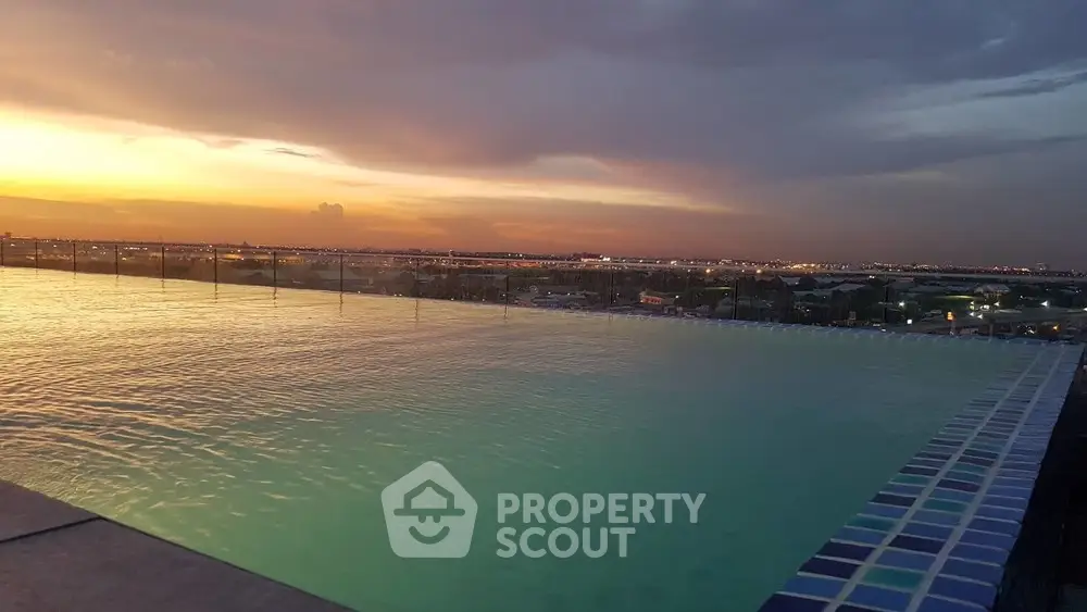  1 Bedroom Condo at Episode Phaholyothin Sapanmai-1