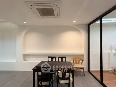 image_rental-28178354